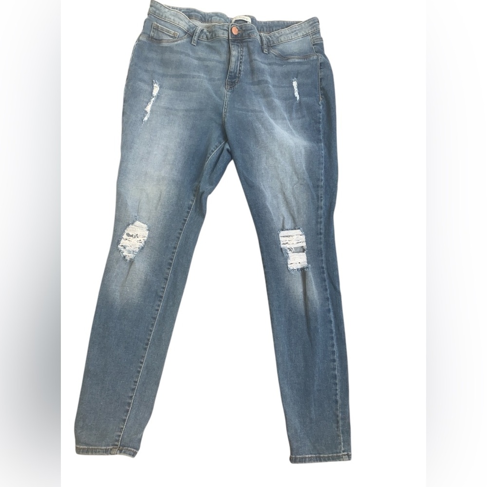 Refuge+ Light Blue Distressed Straight Leg Jeans sz 20